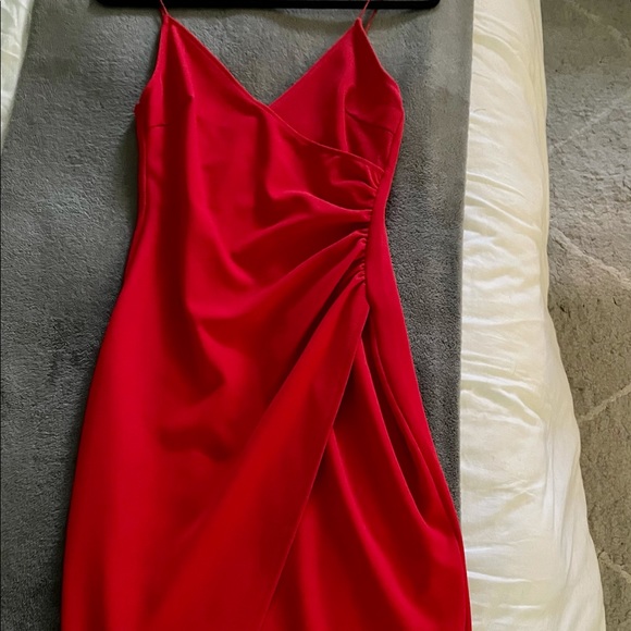 red dress - Picture 3 of 5